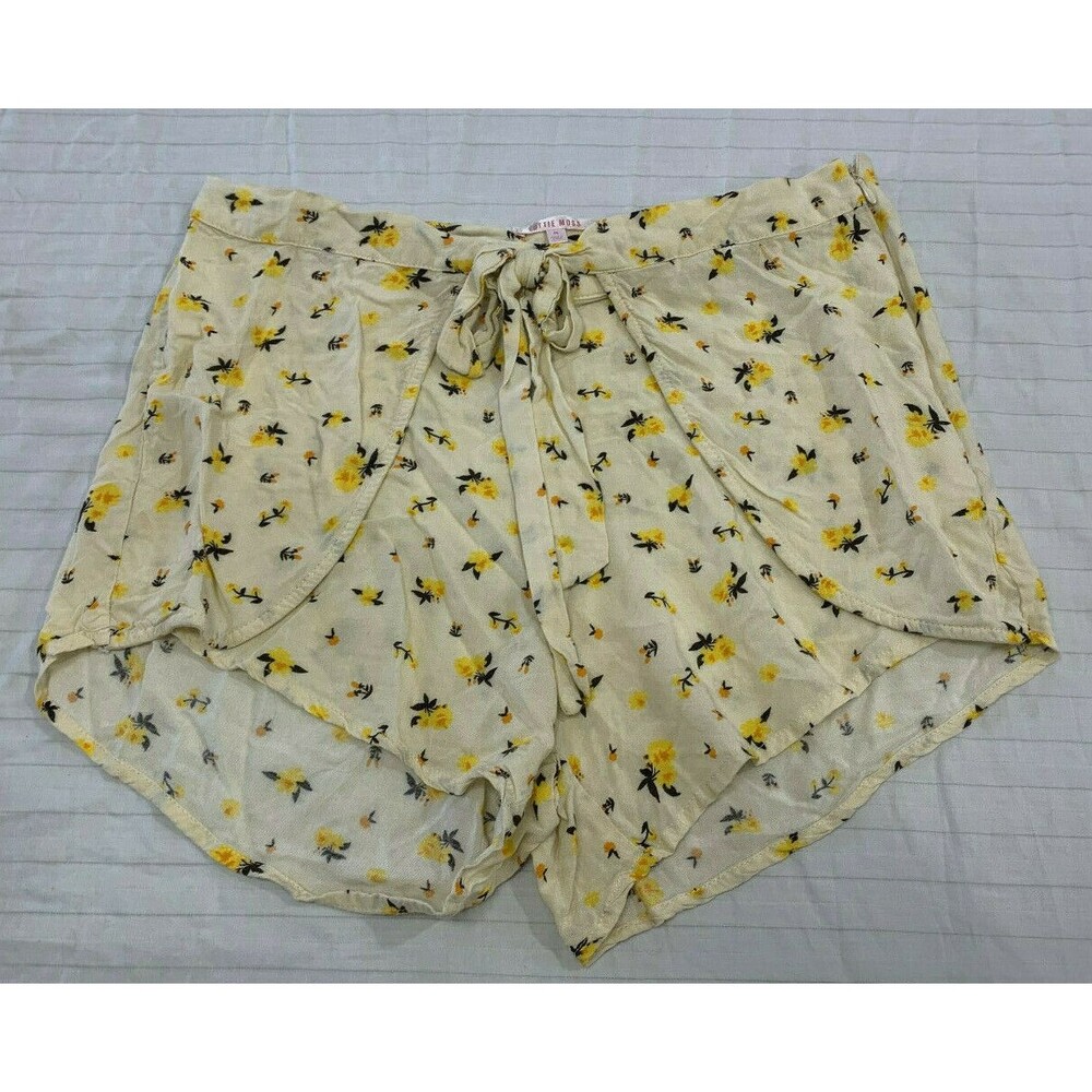 LOTTIE MOSS WOMENS SHORTS SIZE M